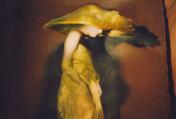 Guinevere-in-yellow-dress-Paris-1996